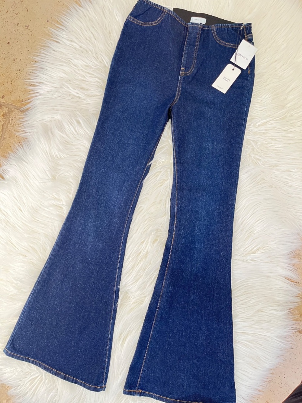 Forever 21 "High Rise Jegging Flare Jeans in dark wash" NWT